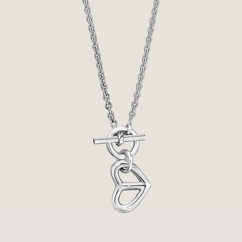 Hermes Cache-coeur Amulette Pendant Necklace