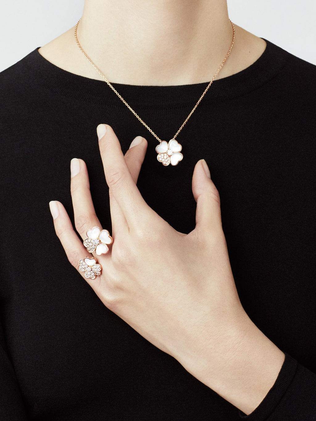 Cosmos Clip pendant Necklace - 18K Gold