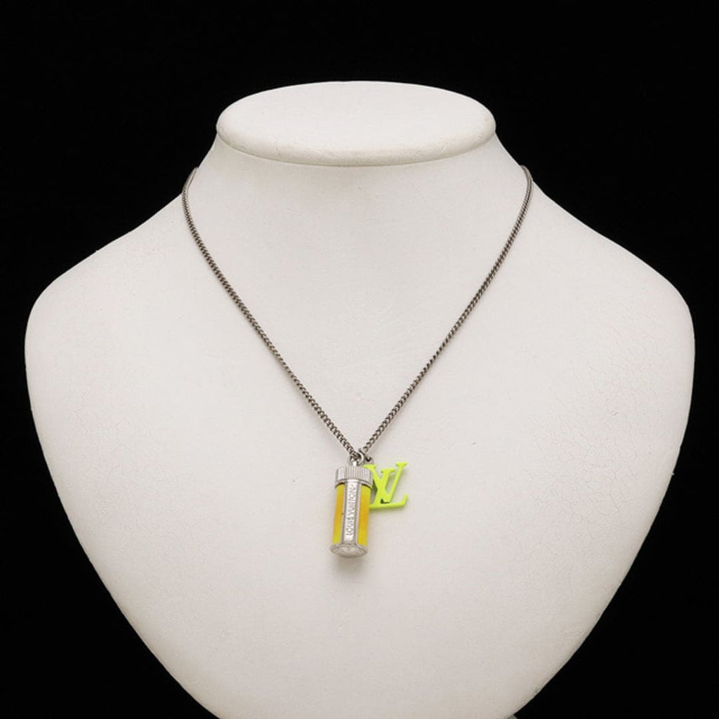 Louis Vuitton Collier Fluo Charms Vintage Necklace