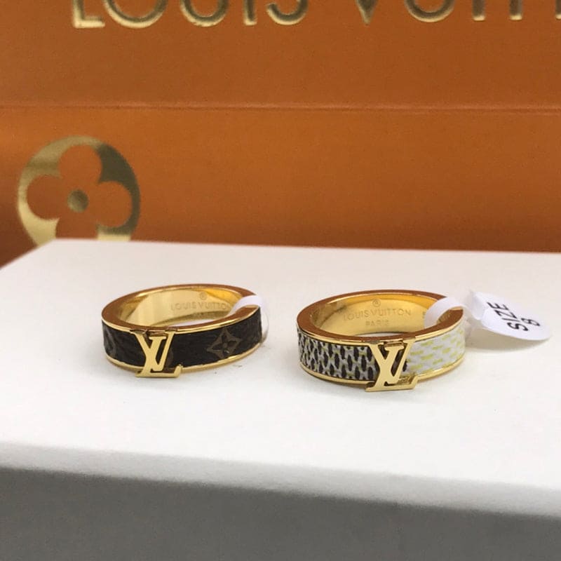 Louis Vuitton Leather Set of Two Rings - 18K Yellow Gold