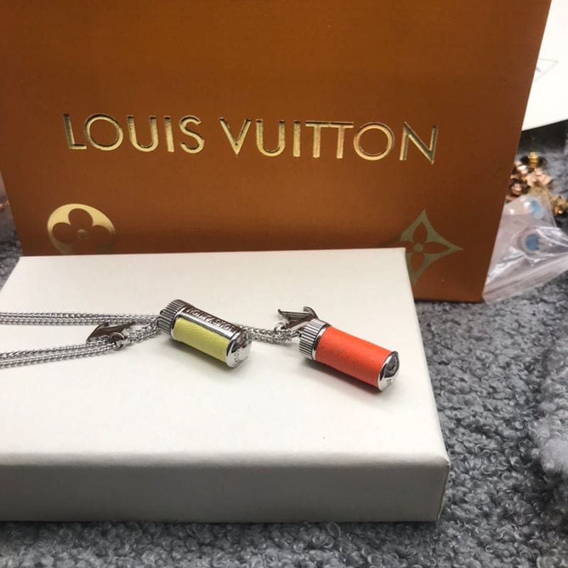 Louis Vuitton Collier Fluo Charms Vintage Necklace