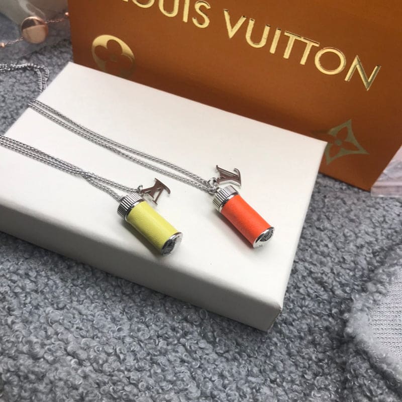 Louis Vuitton Collier Fluo Charms Vintage Necklace