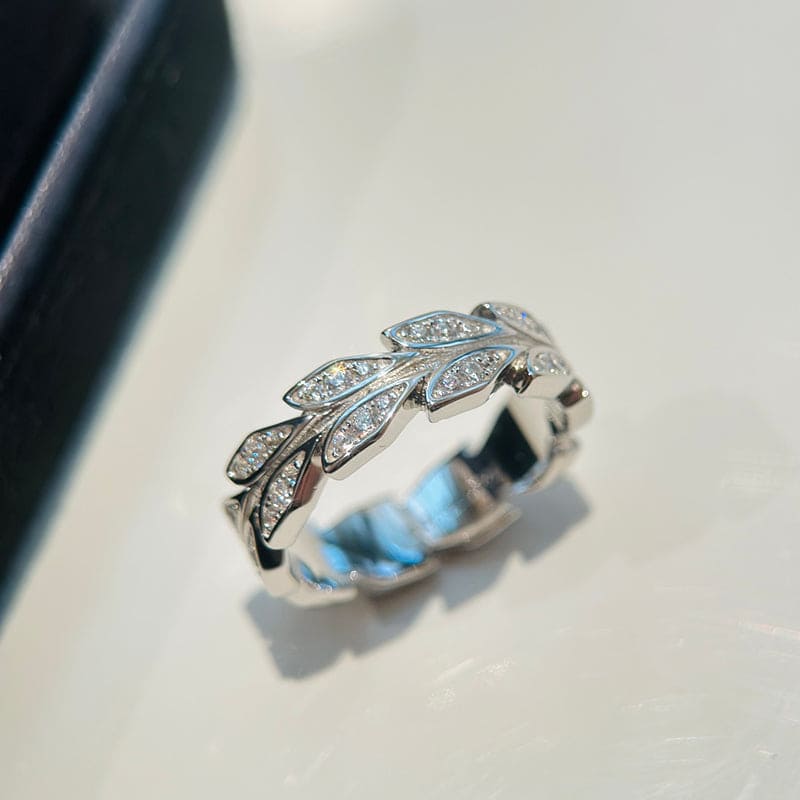 Victoria Vine Ring - 18K White Gold