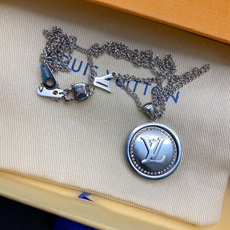 Louis Vuitton Catch Pendant Necklace