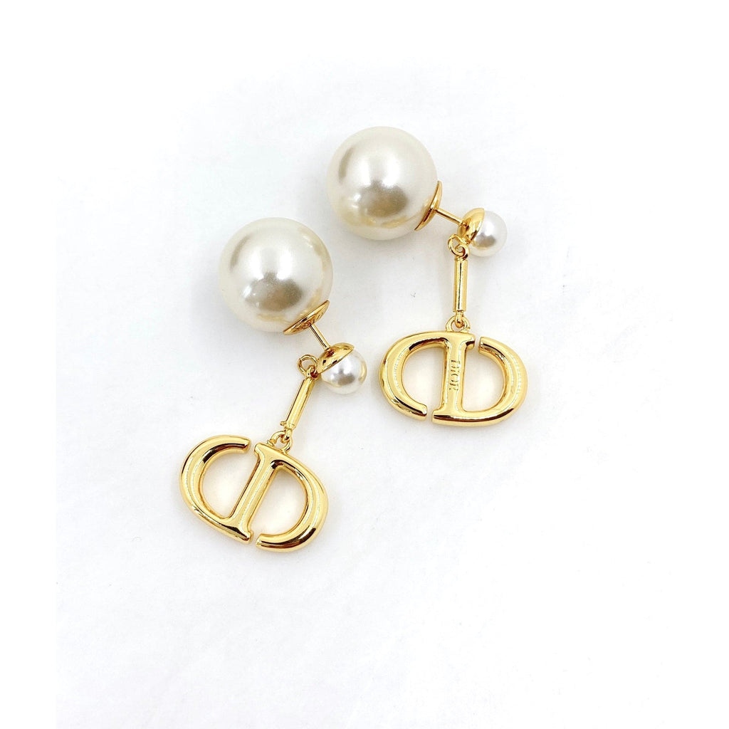 Tribales Pearl Earrings