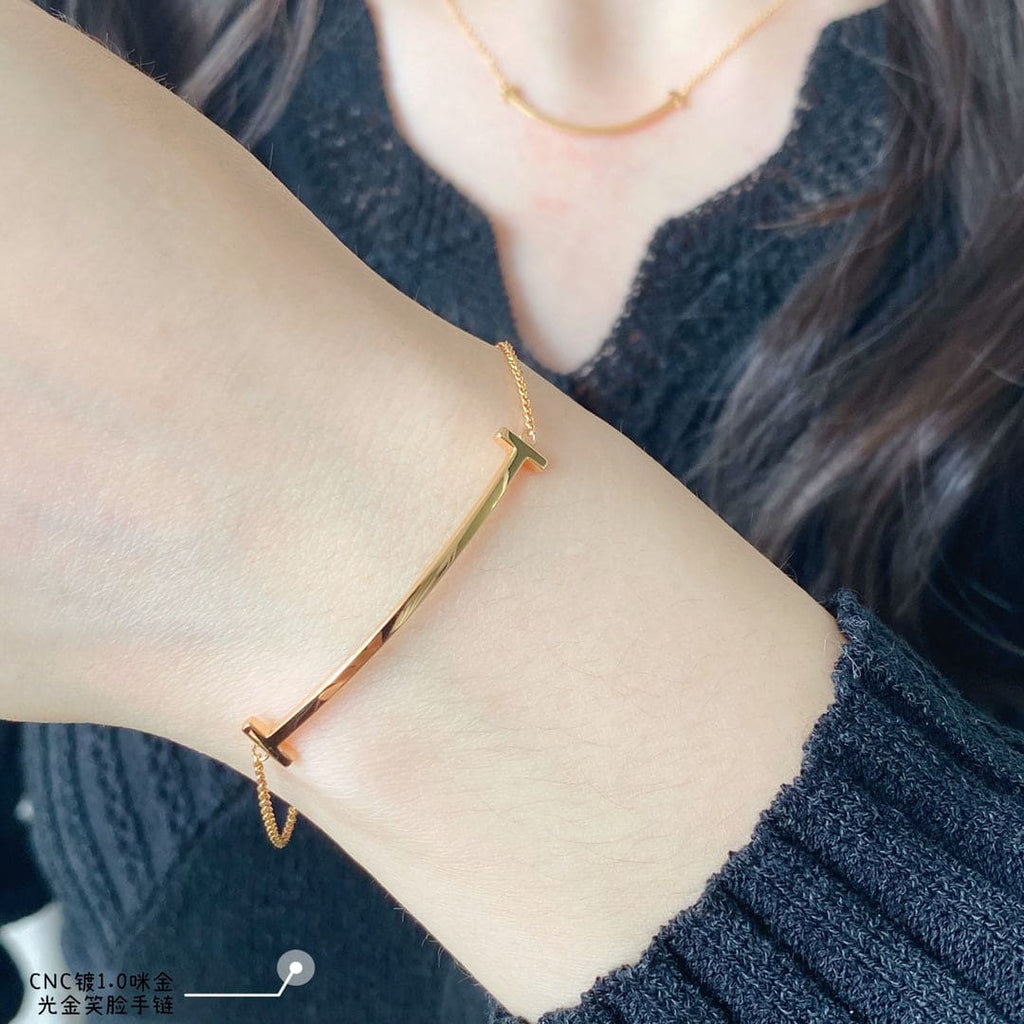 Tiffany Smile Bracelet - 18K White Gold