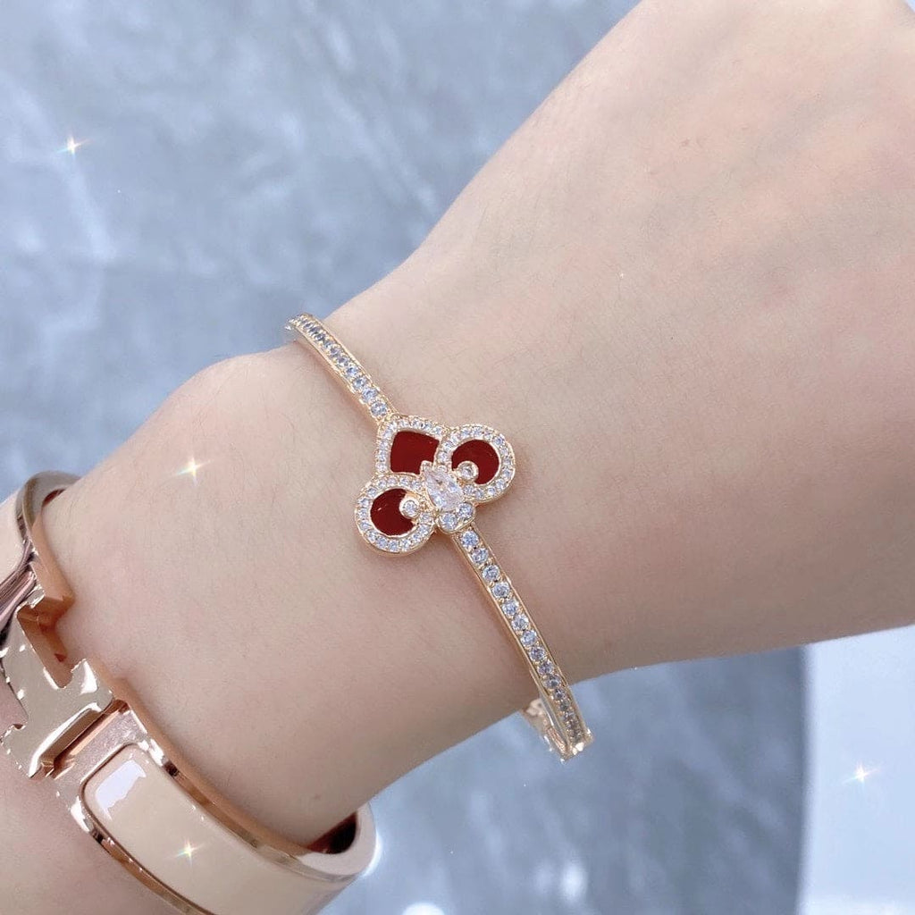 Tiffany Fleur De Lis Bracelet - 18K Yellow Gold