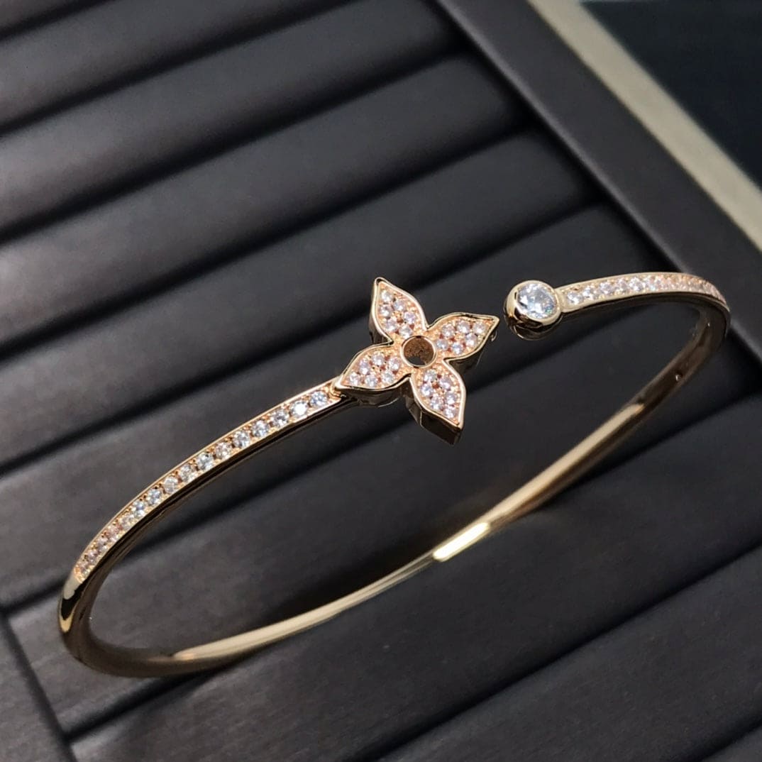 Louis Vuitton Idylle Blossom Twist Bracelet