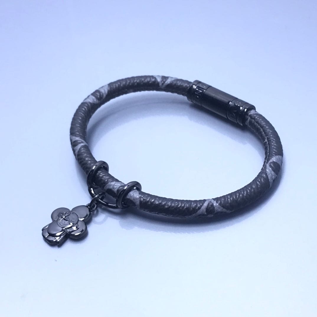 Louis Vuitton Hang It Bracelet