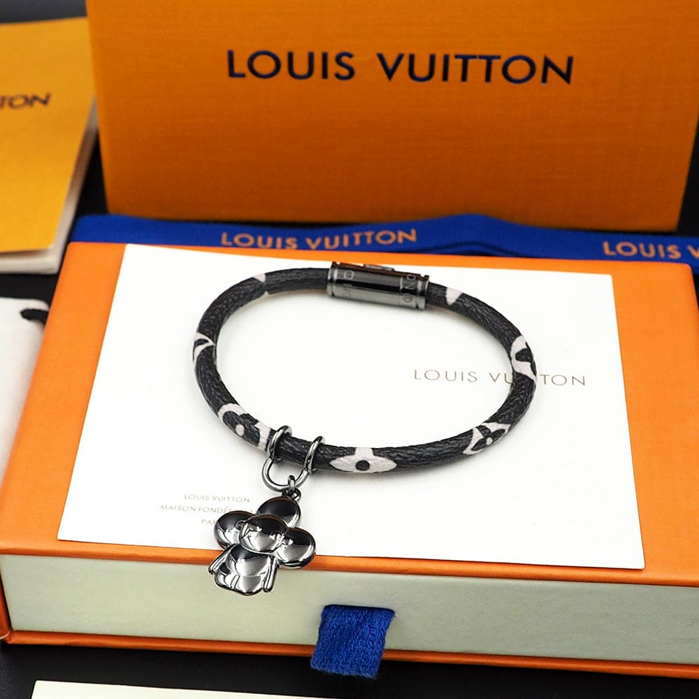 Louis Vuitton Hang It Bracelet