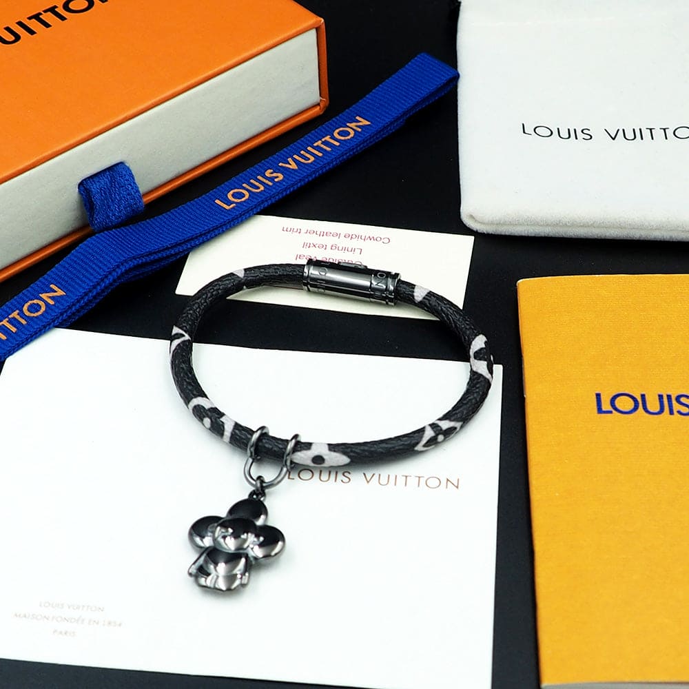 Louis Vuitton Hang It Bracelet
