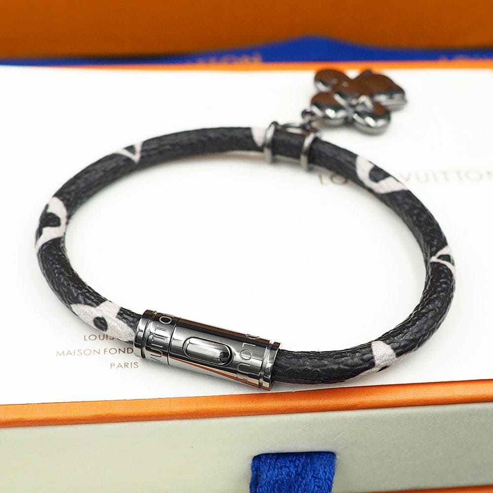 Louis Vuitton Hang It Bracelet