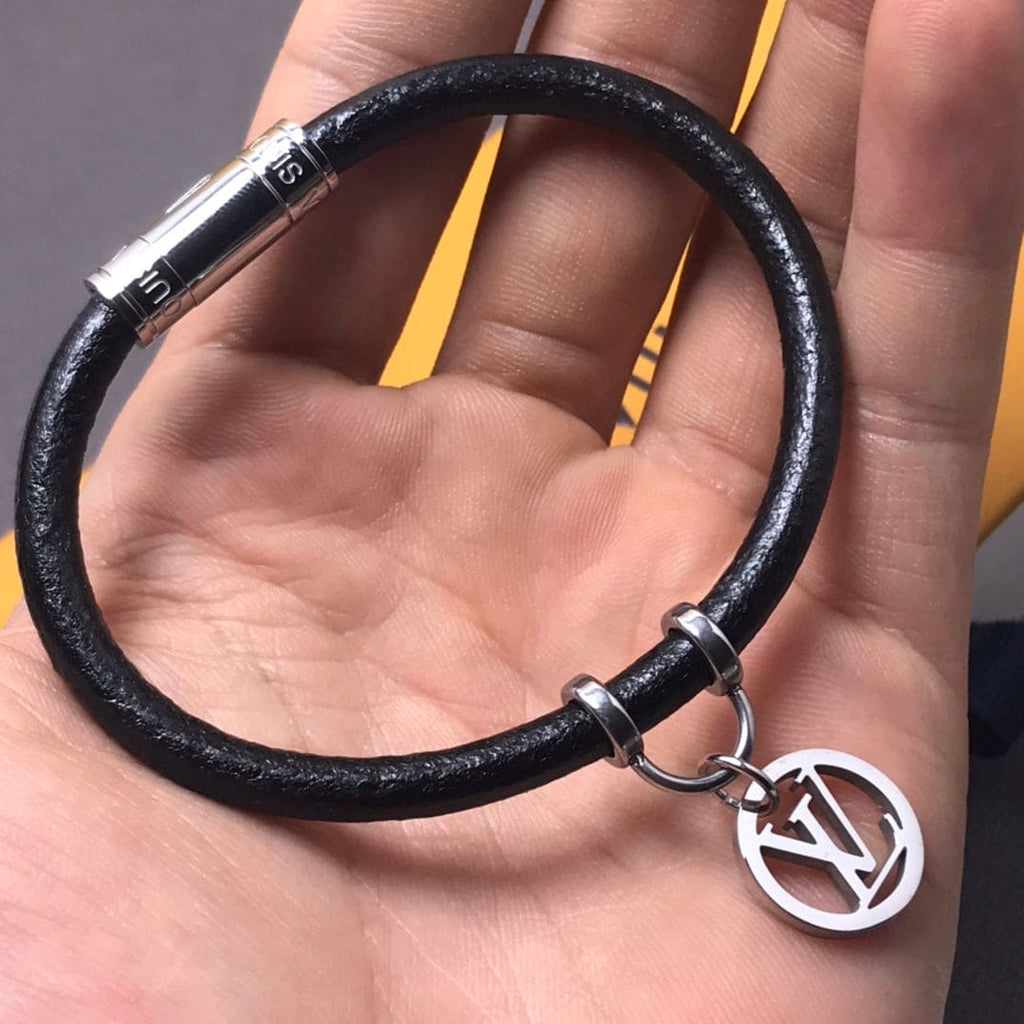 Louis Vuitton Hang It Bracelet