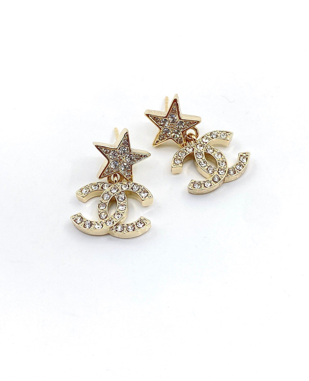 Chanel Star Diamond Earrings - 18K Yellow Gold