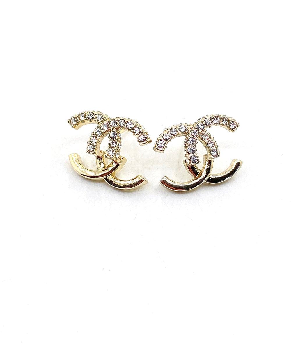 Chanel Half Diamond Earrings - 18K Yellow Gold