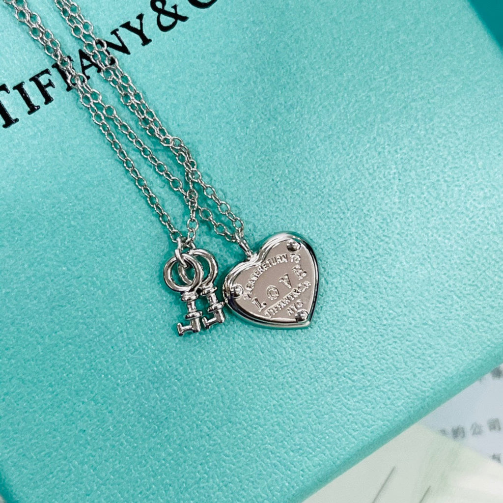 Tiffany Heart Tag Key Bracelet - 18K Gold