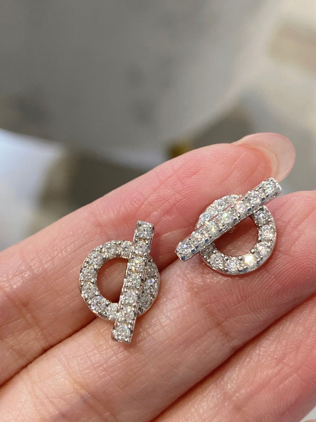 Hermes Finesse Moissanite Stud Earrings