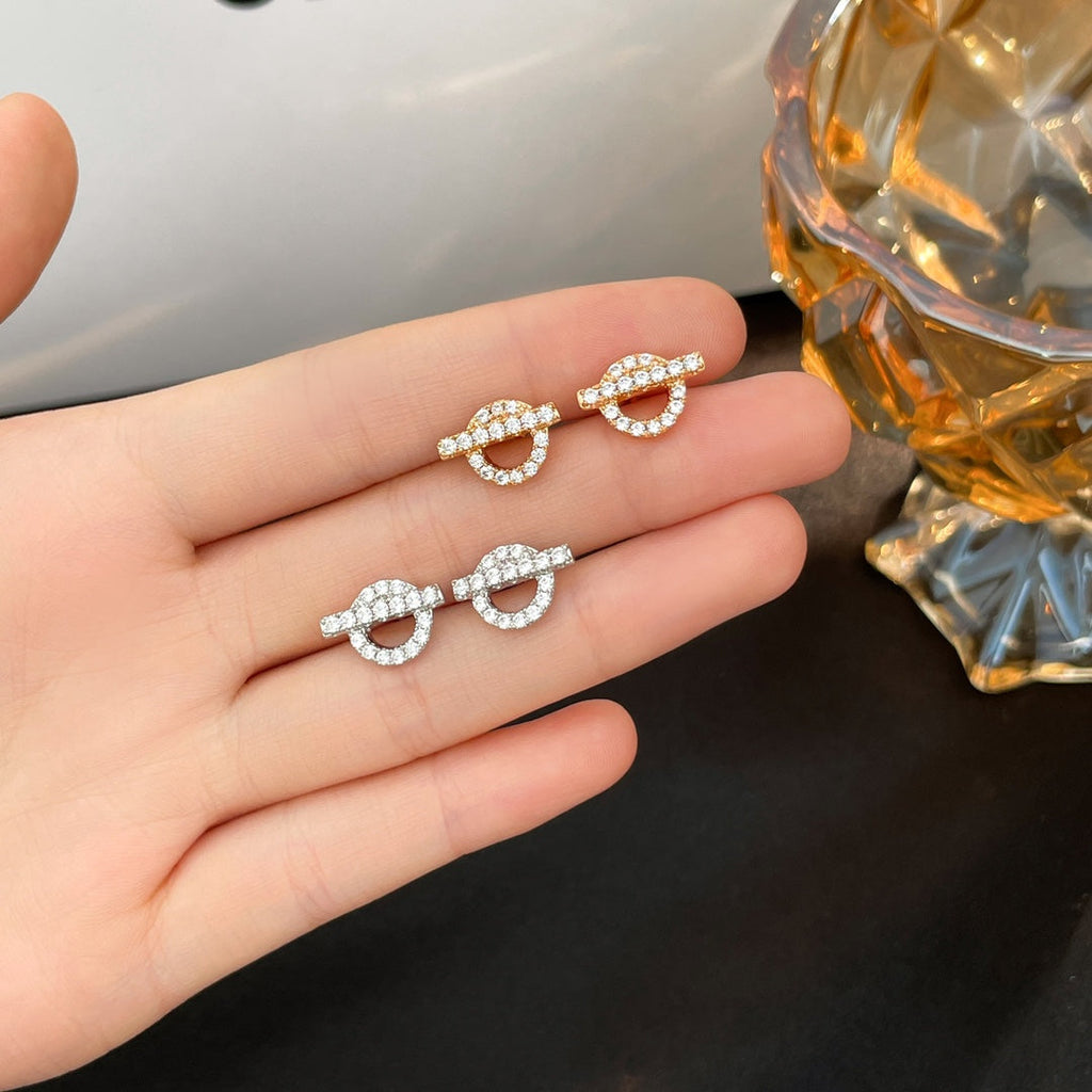 Hermes Finesse Moissanite Stud Earrings