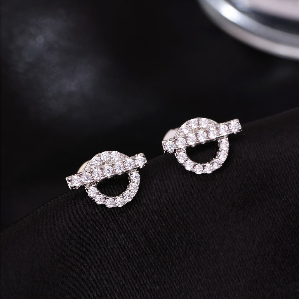 Hermes Finesse Moissanite Stud Earrings