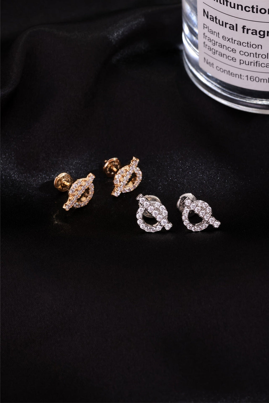 Hermes Finesse Moissanite Stud Earrings