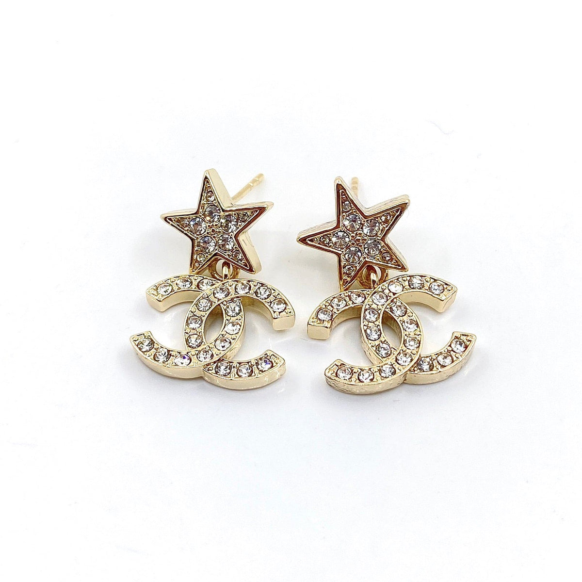Chanel Star Diamond Earrings - 18K Yellow Gold
