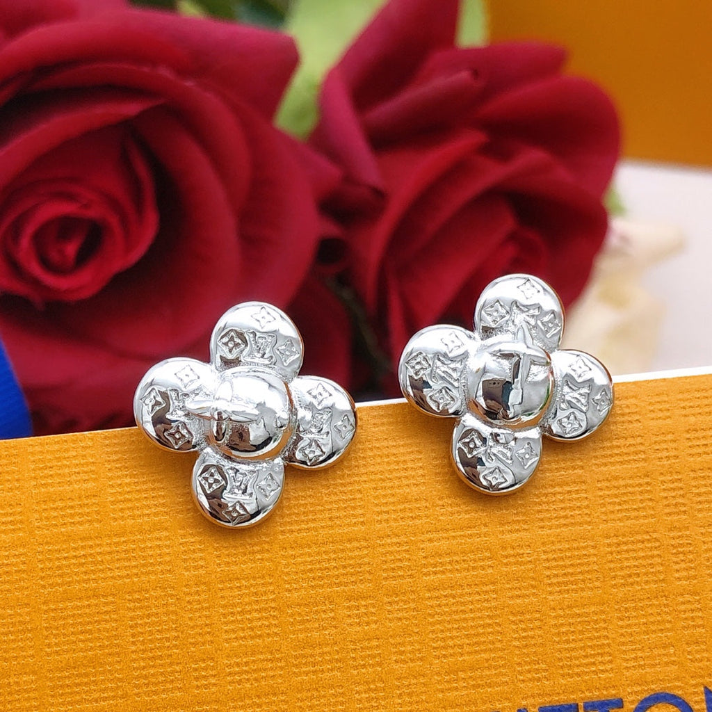 Louis Vuitton Vivienne Earrings - 18K White Gold