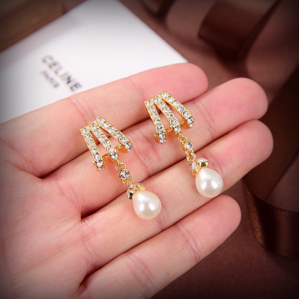Celine Triomphe Vintage Pearl Earrings - 18K Yellow Gold