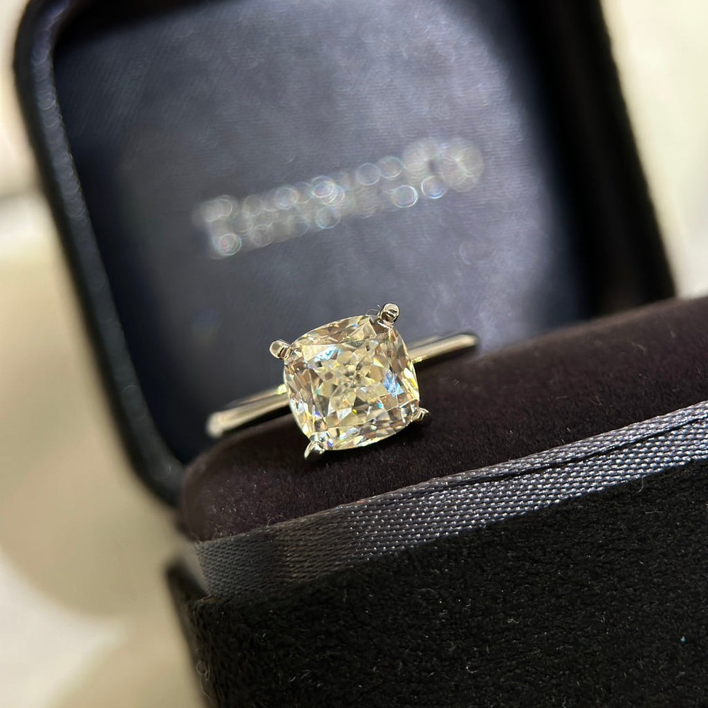 Tiffany True Engagement Ring - 18K White Gold