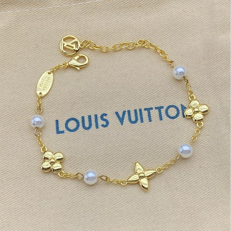 Louis Vuitton Blossom Pearl Bracelet