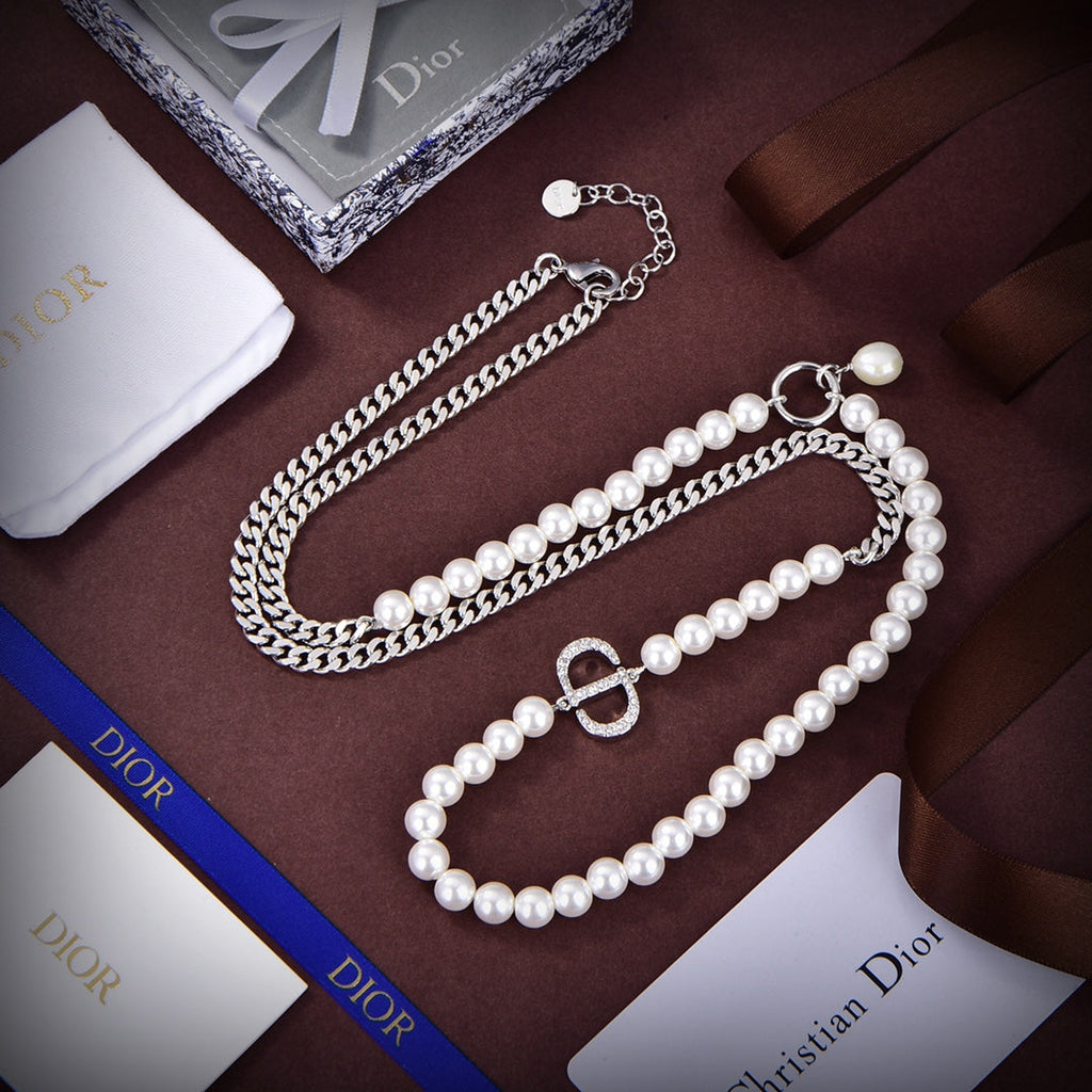 Dior 30 Montaigne Long Necklace