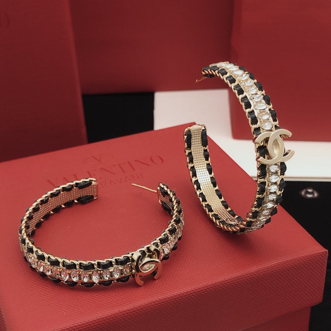 Chanel Strass Earrings - 18K Yellow Gold