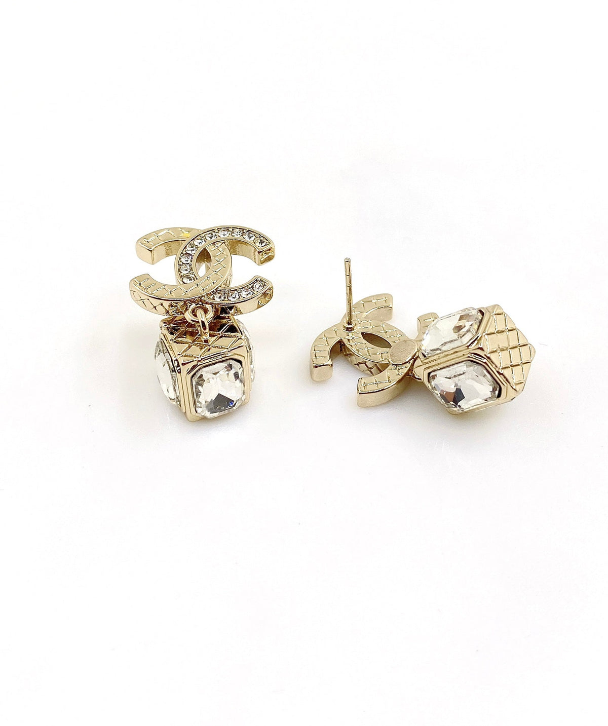 Chanel Square Crystal Pendant Earrings - 18K Yellow Gold