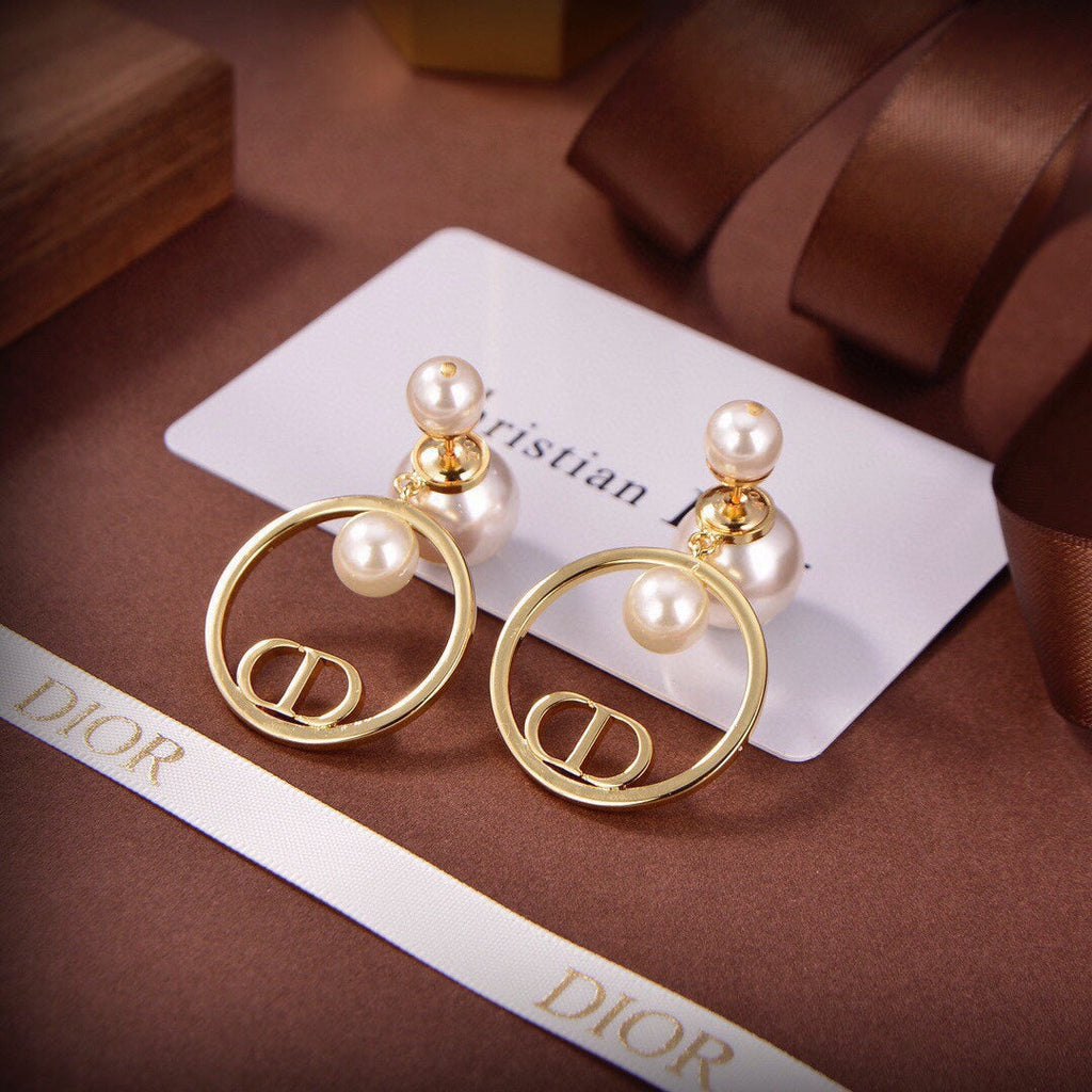 Dior Circle Pearl Earrings