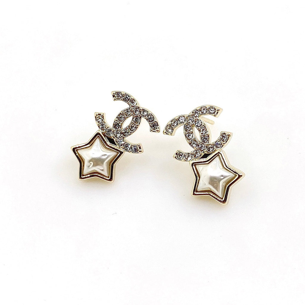 Chanel Star Crystal Earrings - 18K Yellow Gold