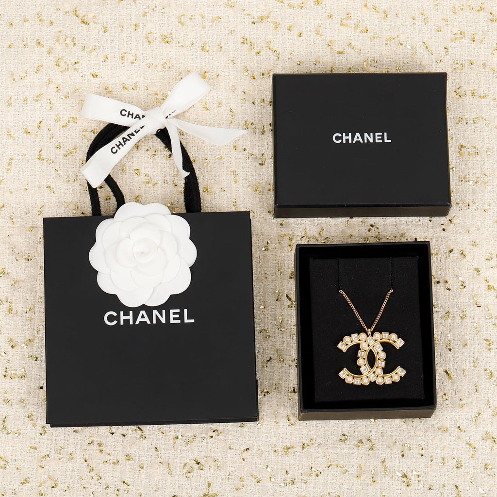 Chanel Vintage Necklace