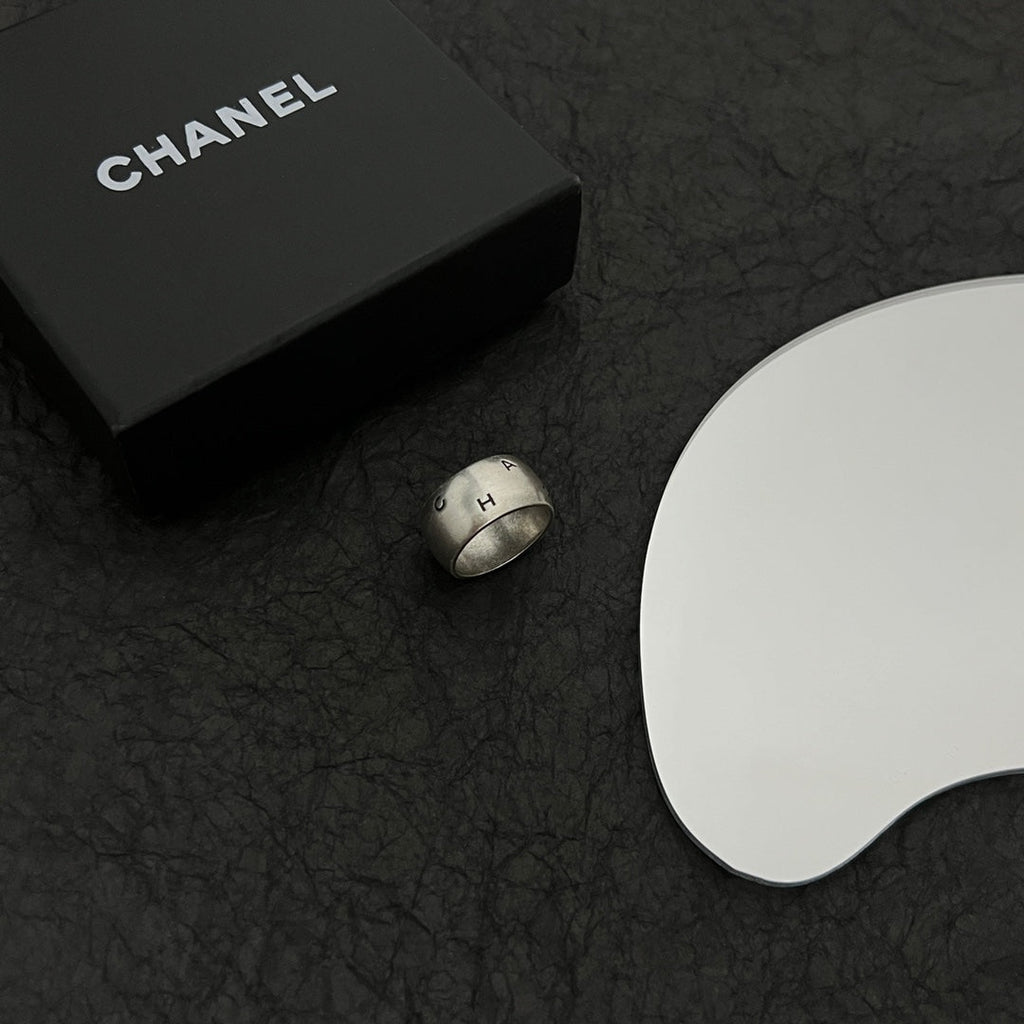 Chanel Vintage Ring - 18K White Gold