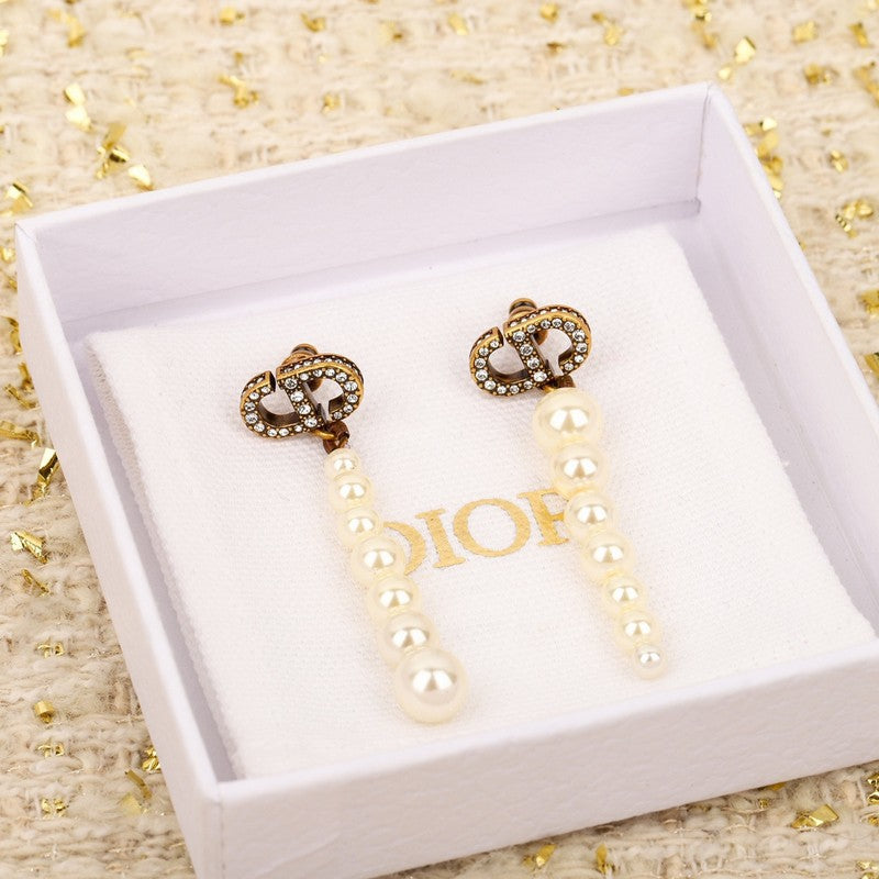 Dior Long Pearl Earrings - 18K Yellow Gold