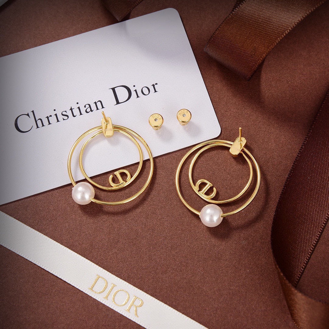 Dior Revolution Pearl Earrings