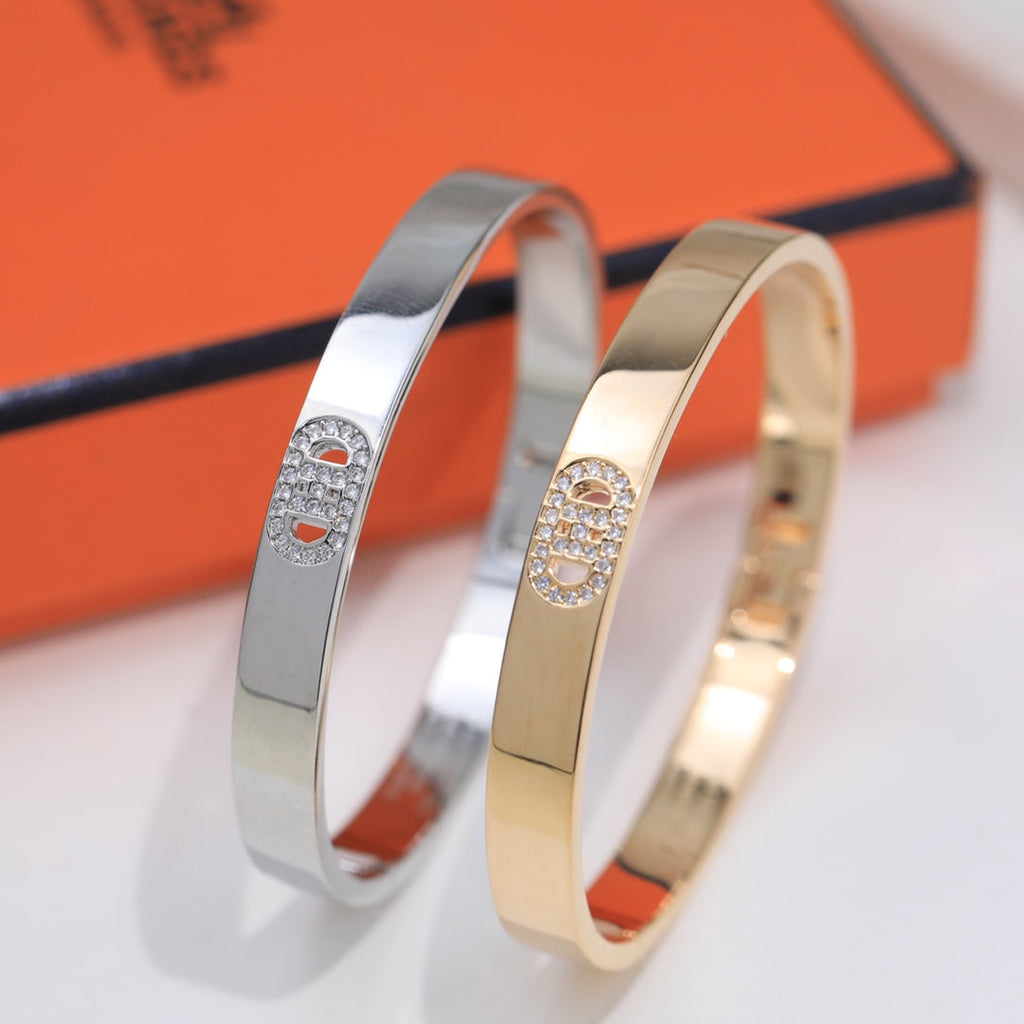 Hermes Diamond Bracelet - 18K Gold