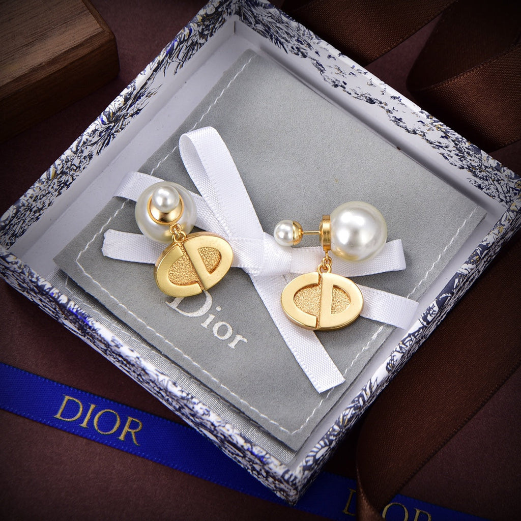 Dior Tribales Pearl Earrings