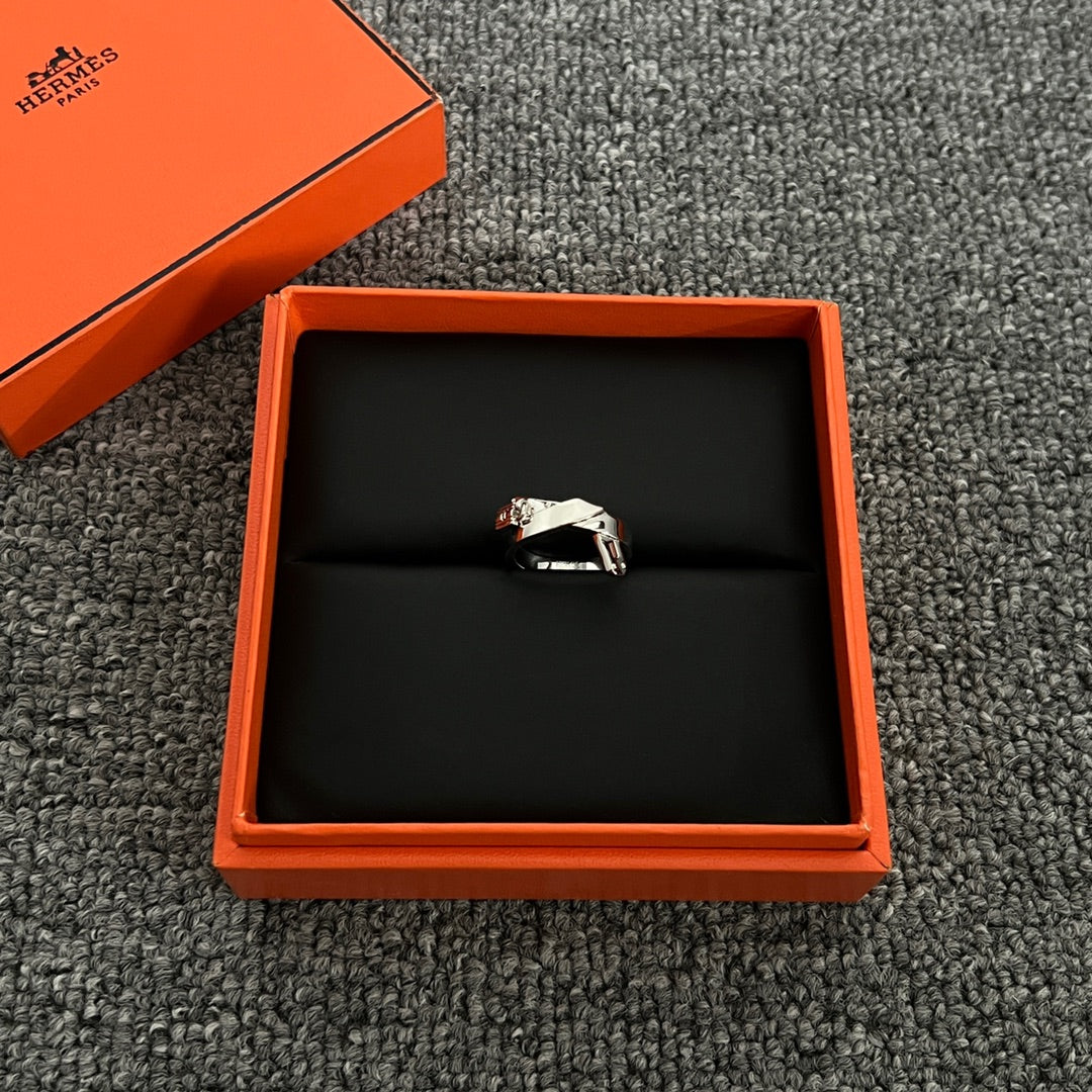 Hermes Kelly Gavroche Ring - 18K Gold
