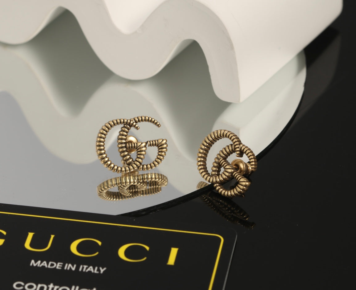 Gucci Double G Earrings - 1.6 cm Height - 18K Yellow Gold