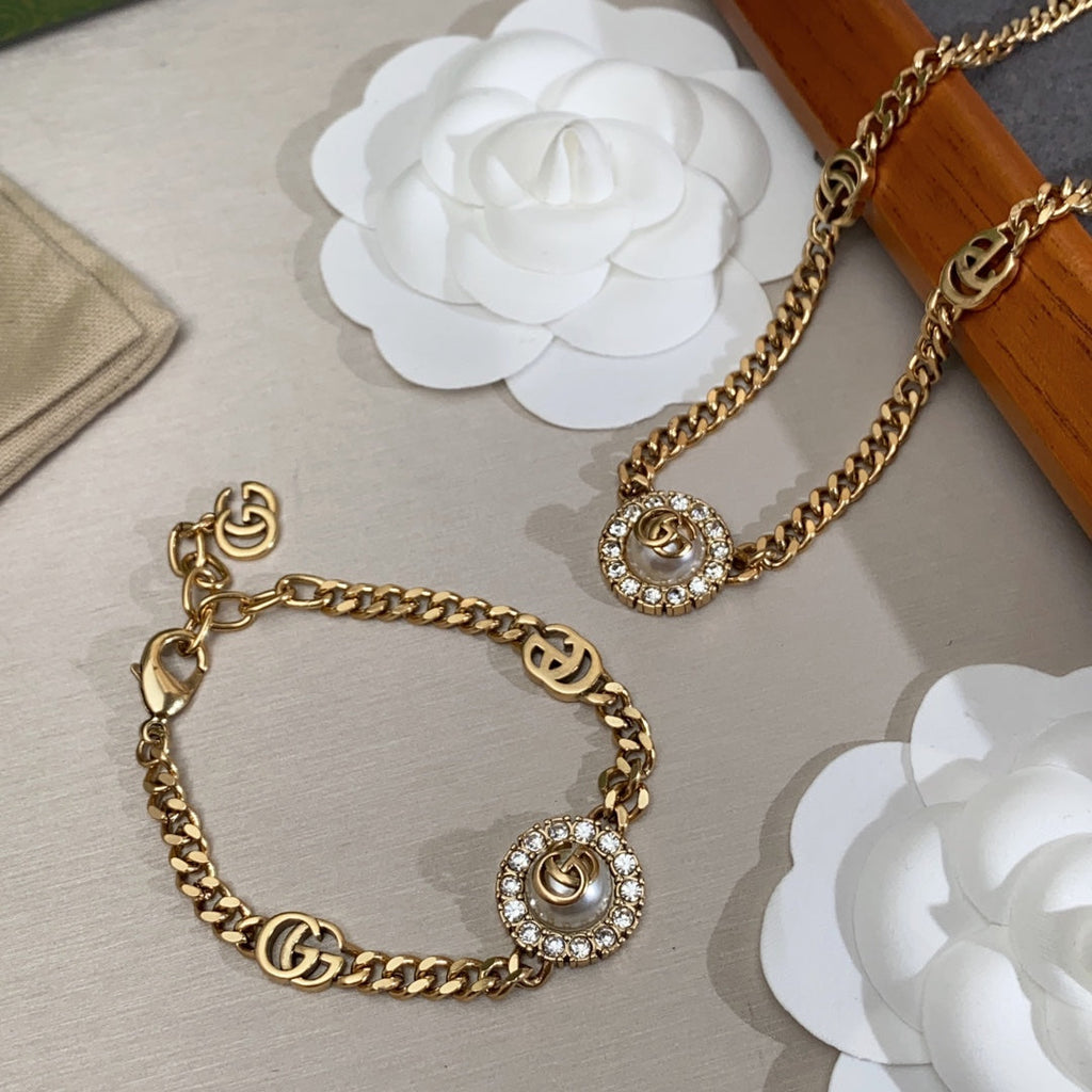 Gucci Double G Interlocking G Pearl Chain Bracelet
