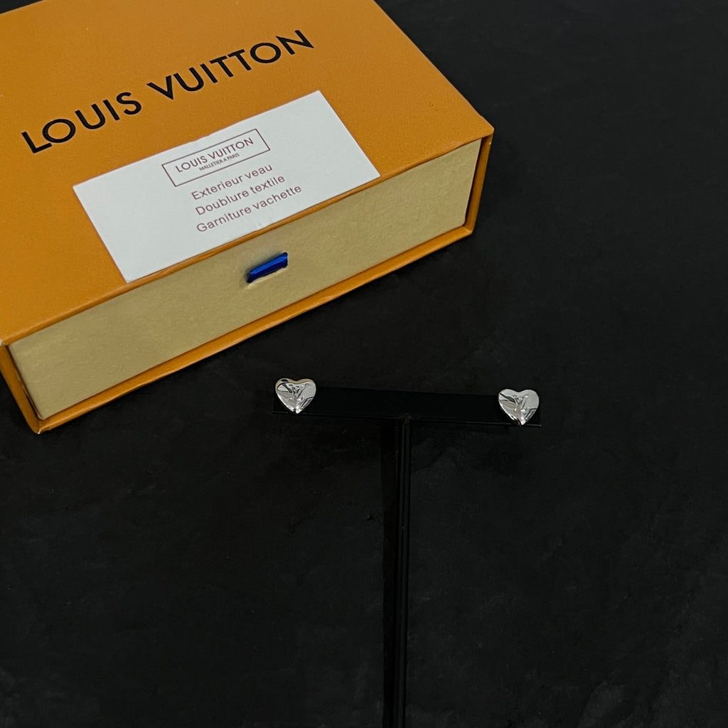 Louis Vuitton Heart Earrings - 18K Gold