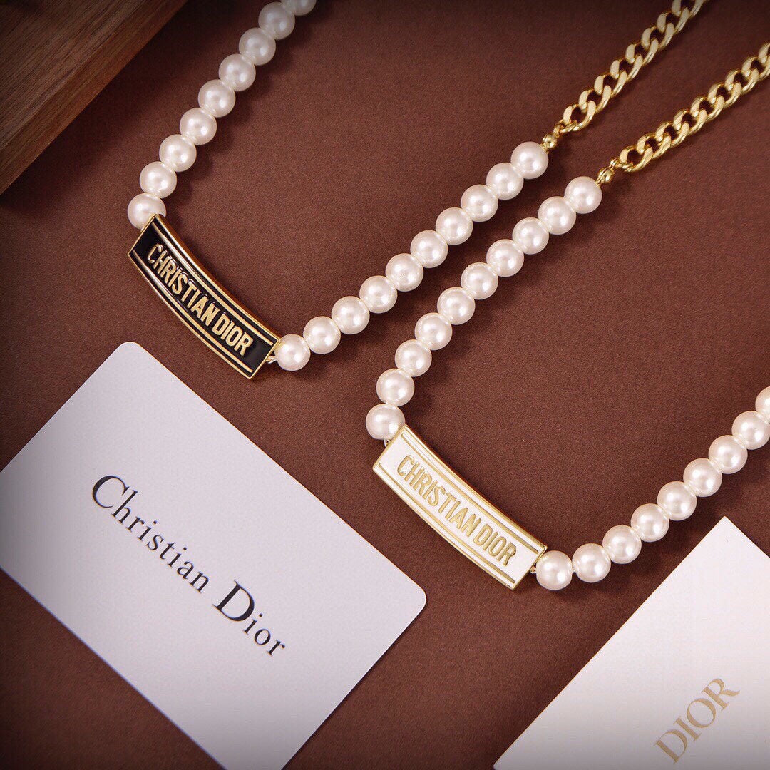 Dior 30 Montaigne Necklace