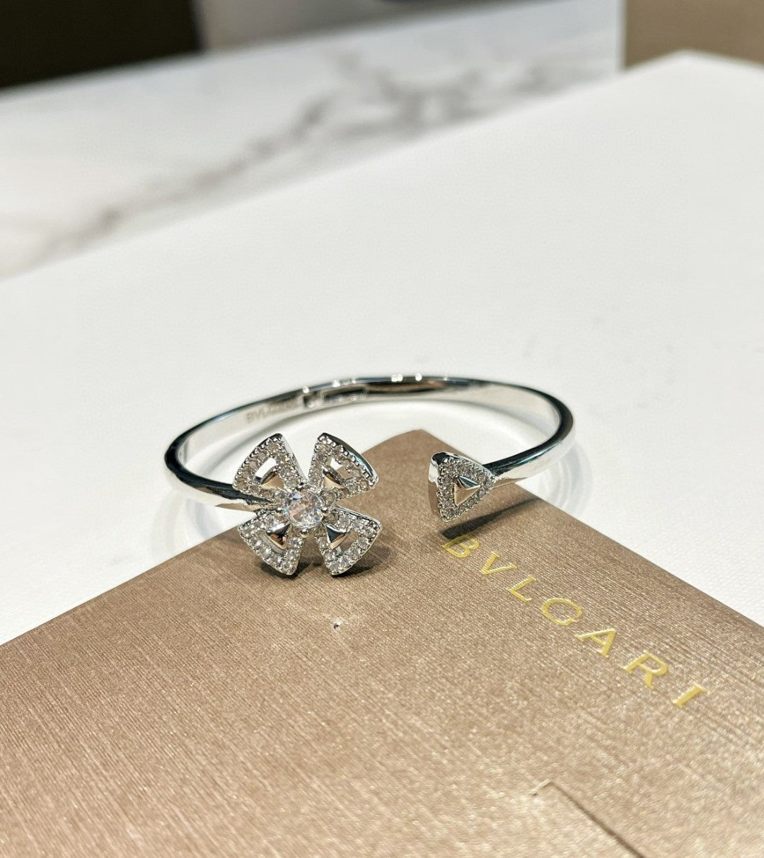 Fiorever Moissanite Bracelet - 18K Gold