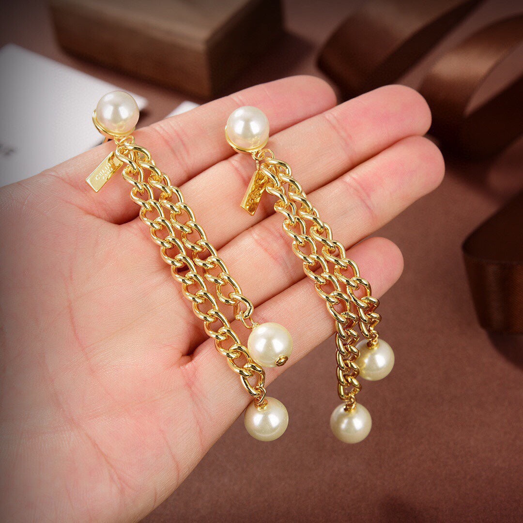 Celine Triomphe Pearls Long Earrings - 18K Yellow Gold