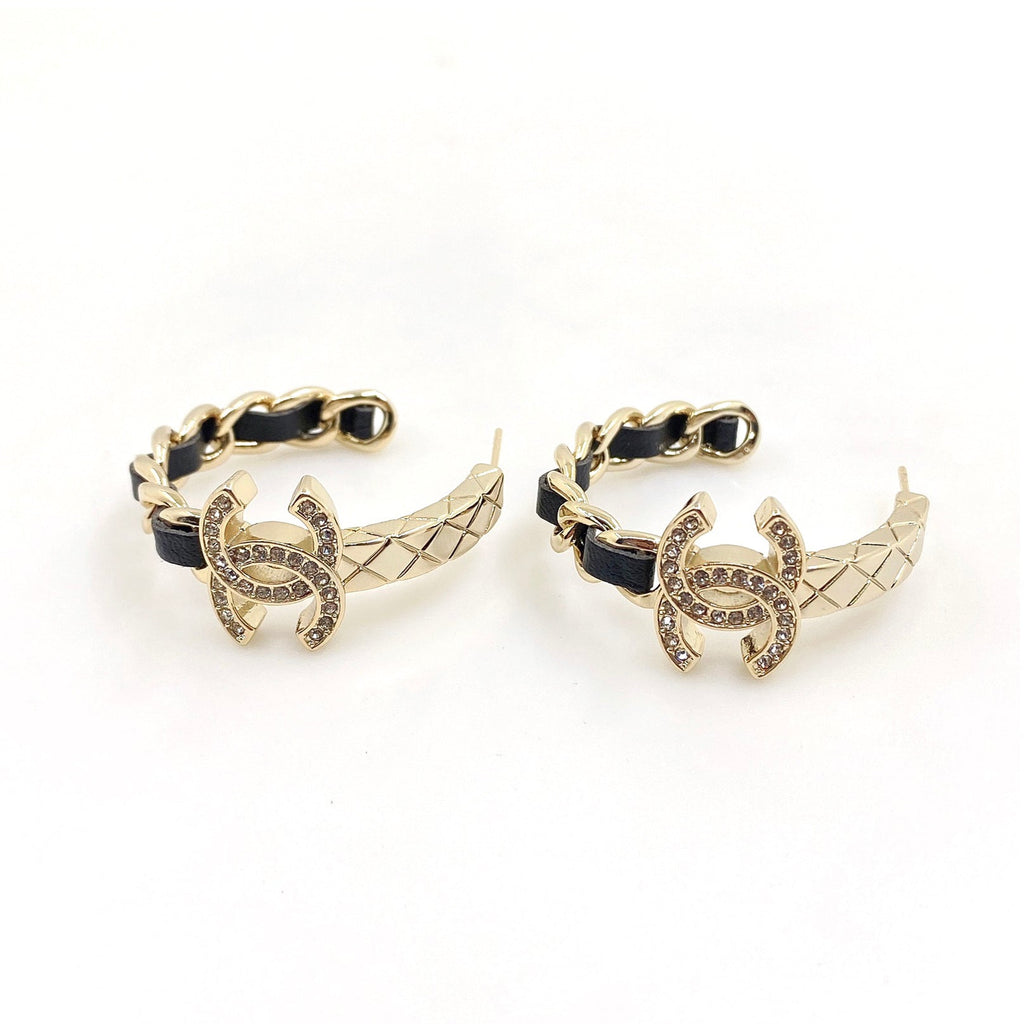 Chanel Black Open Earrings - 18K Yellow Gold