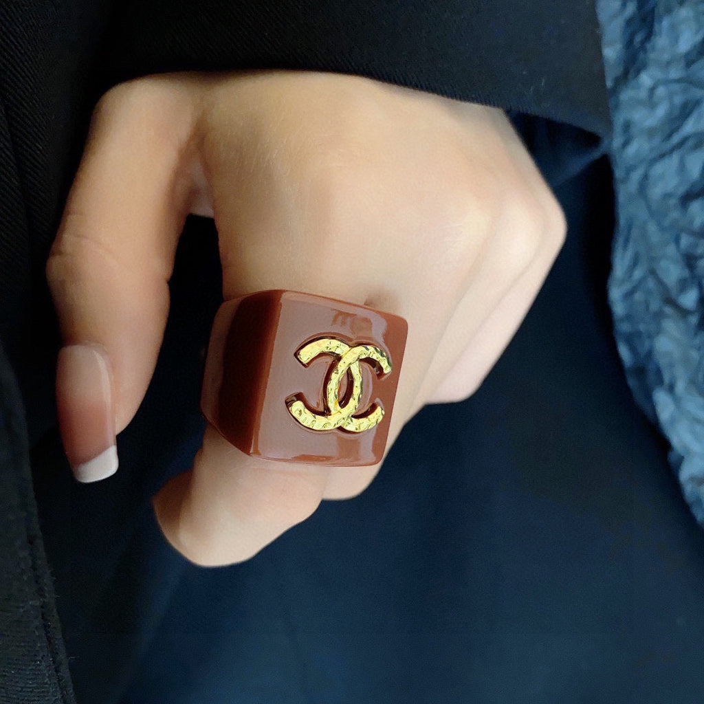 Chanel Vintage Red Ring - 18K Yellow Gold