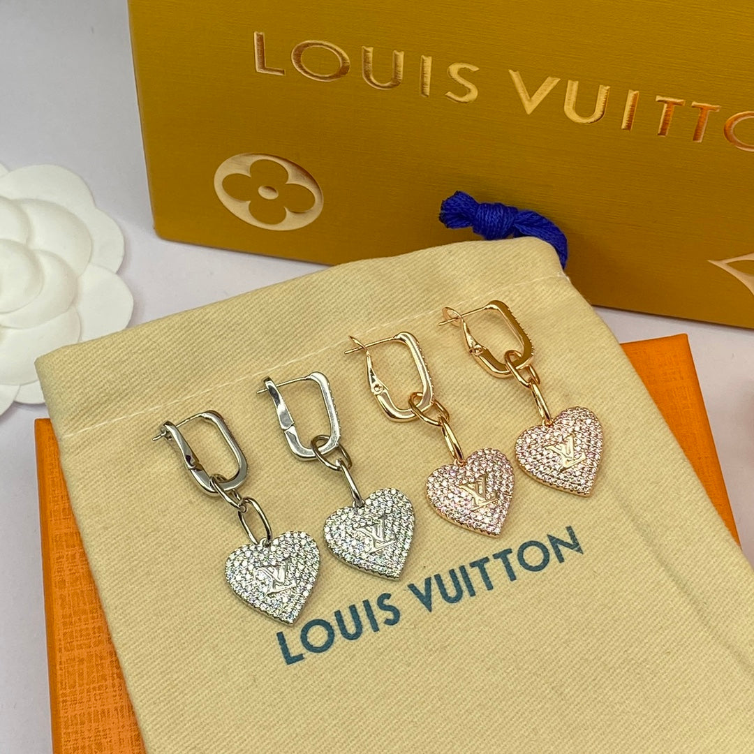 Louis Vuitton Diamond Heart Earrings - 18K Gold